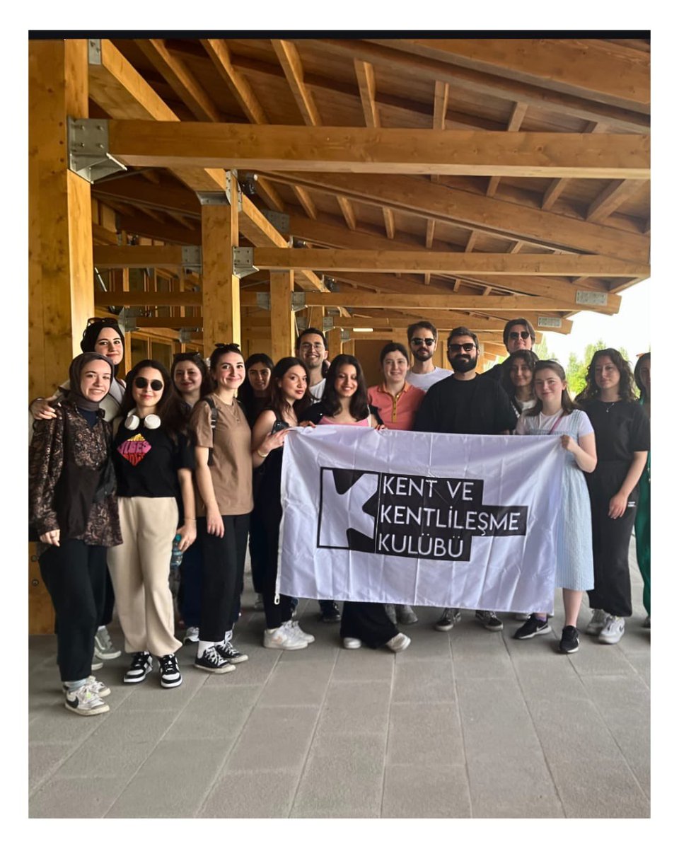 itu3k's tweet photo. Kulübümüzün önceki dönemlerde başkanlığını yapmış, bu dönem ise denetim kurulu başkanlığı görevini sürdüren; değerli arkadaşımız Berkant, günlerdir Silivri Cezaevi'nde tutuklu olarak yargılanmaktadır.

Berkant Tatlı yalnız değildir!
#BerkantTatlıYalnızDeğildir https://t.co/9XYFeZ8V2F