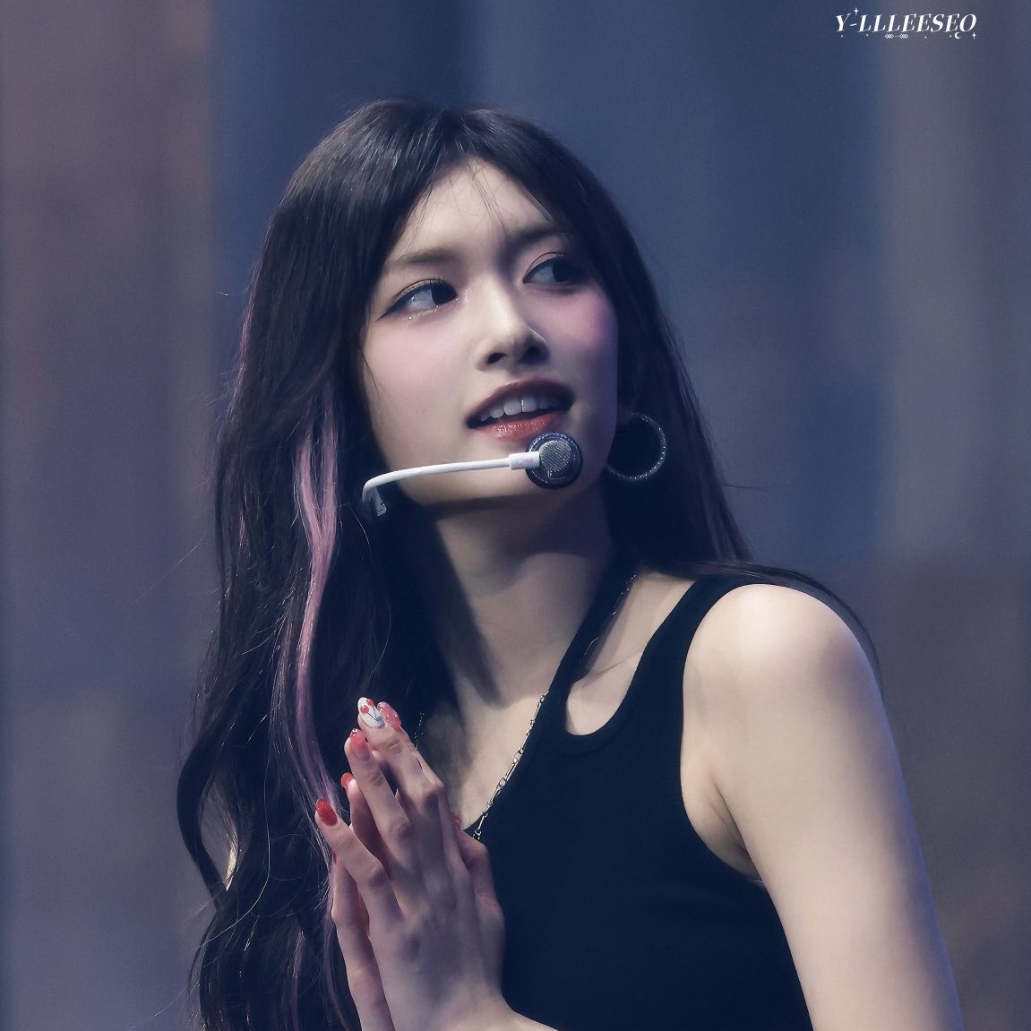 picsleeseo_'s tweet image. tko black n pink 🥊