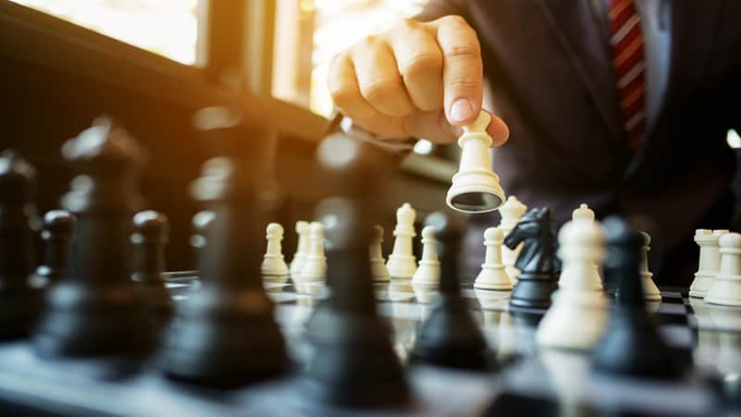 sa_4166's tweet photo. Only speak when the end of the game is clear - declare checkmate when victory is close.
تحدث فقط عندما تكون نهاية اللعبة واضحة - أعلن الكش مات عندما يكون النصر قريبًا https://t.co/h8xG9LggBc