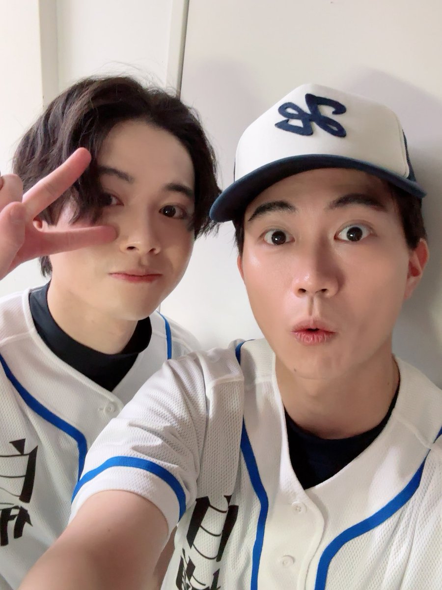 本日もありがとうございました。

いよいよ明日は千秋楽です。

明日も全員野球⚾️

リオ役のカズヤと🧡