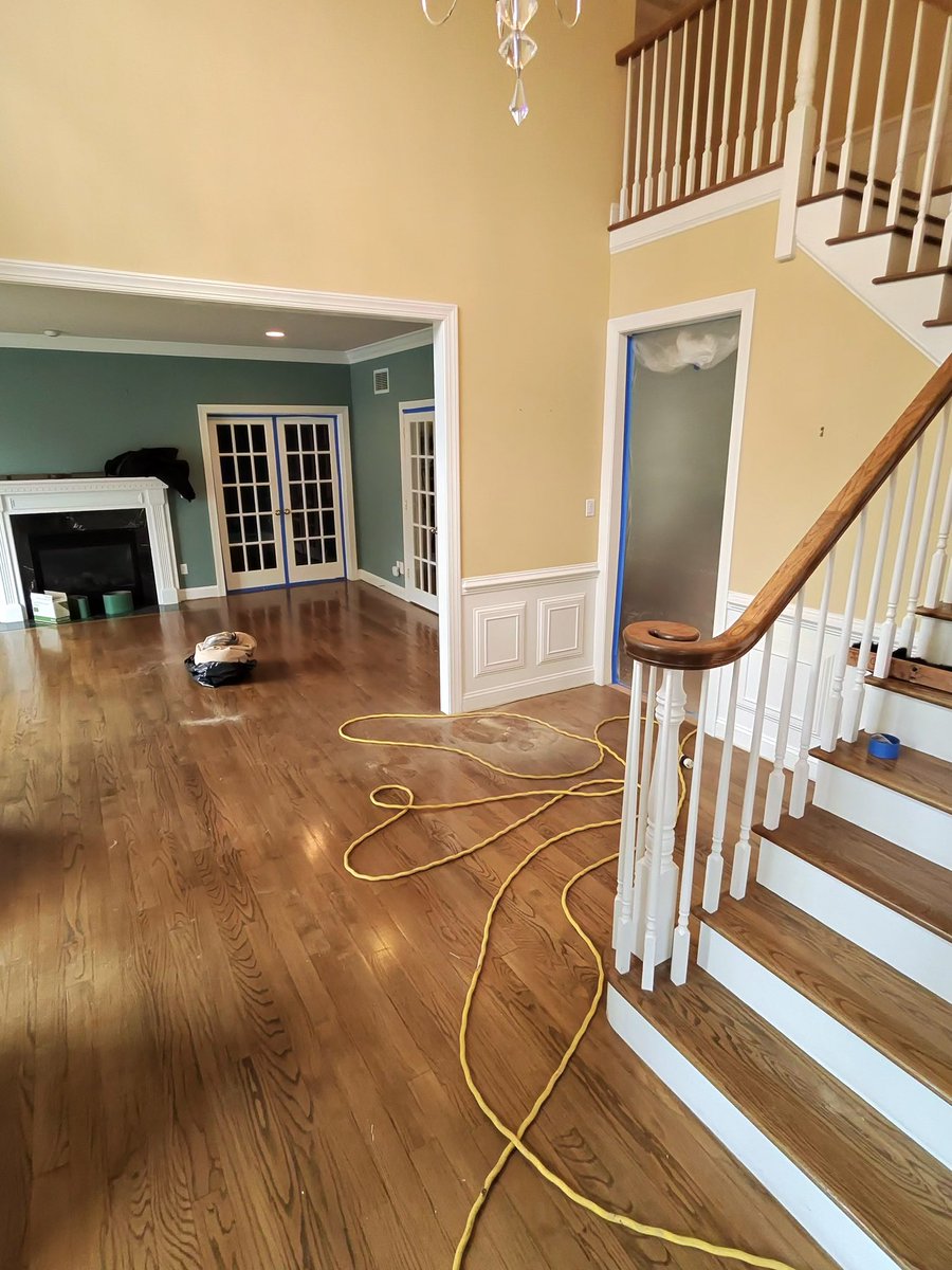 vgjfloors's tweet photo. Before and after https://t.co/HrkzVtdyl5