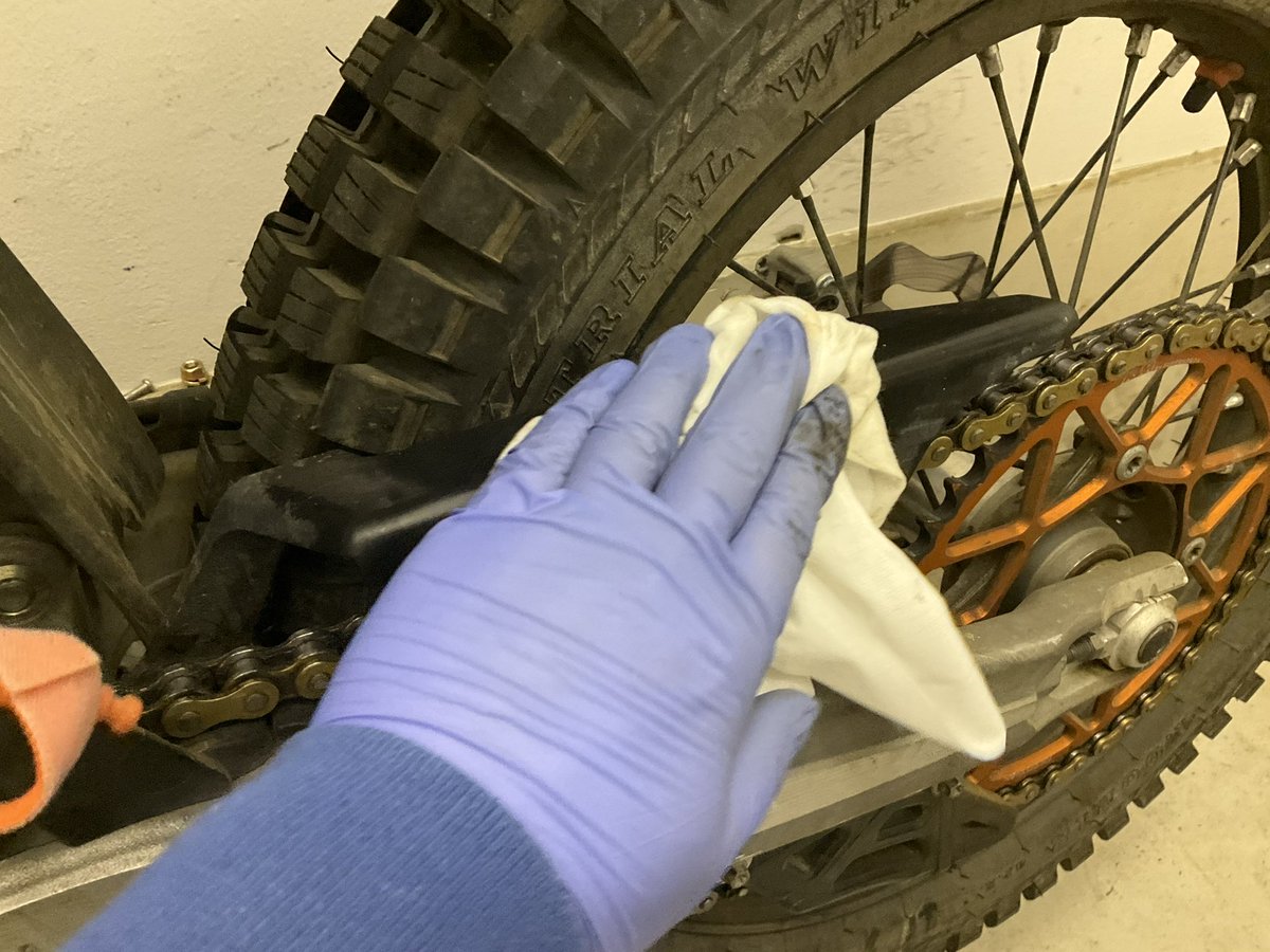 KTM819O4's tweet photo. #FREERIDE250F #拭き掃除 https://t.co/xknbviaRp9