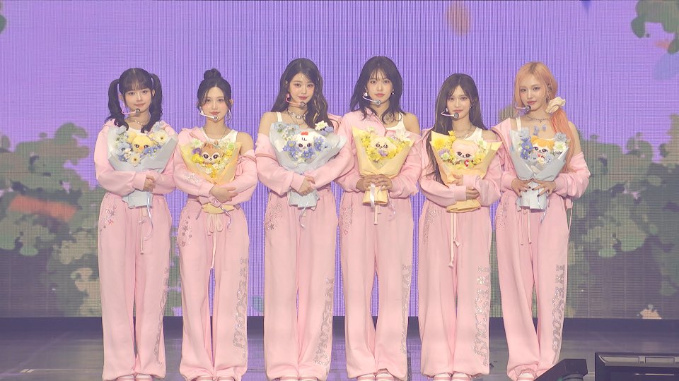 The second day of the Fan Concert was truly delightful, filled with so much fun, warmth, and unforgettable moments. Feel even more magical and heartwarming.