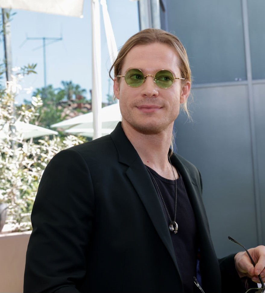 HanaaS_AM5's tweet image. I did it 🙂‍↕️😅💜🩸✨ #SamReid #iwtv #lestat