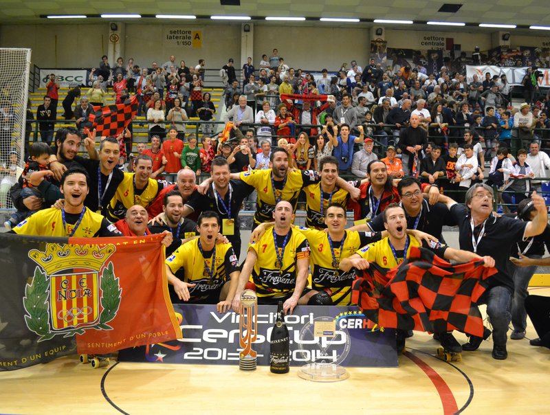 ⏪ #AvuiFa 11 anys (06/04/2014) el Noia Freixenet va aixecar la seva segona Copa CERS a la Final Four de Forte dei Marmi, superarant el Breganze per 4-3.

A les semifinals, els cavistes havien eliminat els amfitrions a la tanda de penals.

#somADNoia
#SantSadurní