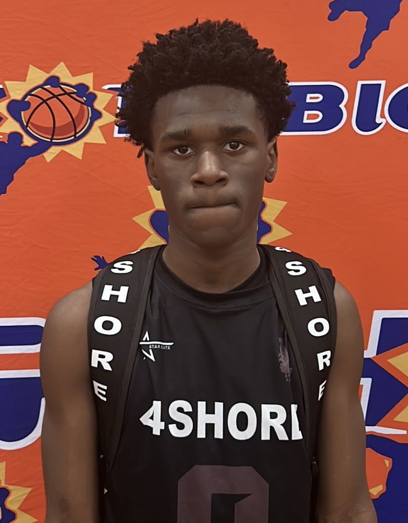 NorfolkKnights's tweet photo. 4Shore 2029 guard Javon Comegys is a blur attacking space!  The Parkside HS playmaker is super shifty with quick bursts and he can score in a variety of ways including knocking down shots off the catch.  Great motor, impacts both ends of the floor with relentless aggression and elite athleticism.  Great vision, delivers timely and accurate passes.  Watch for him!  Javon earned All Bayside South District 1st team honors!  Elusive and savvy with playmaking instincts.  #BigShots #VirginiaTipOff @BigShotsToday @BigShotsGlobal