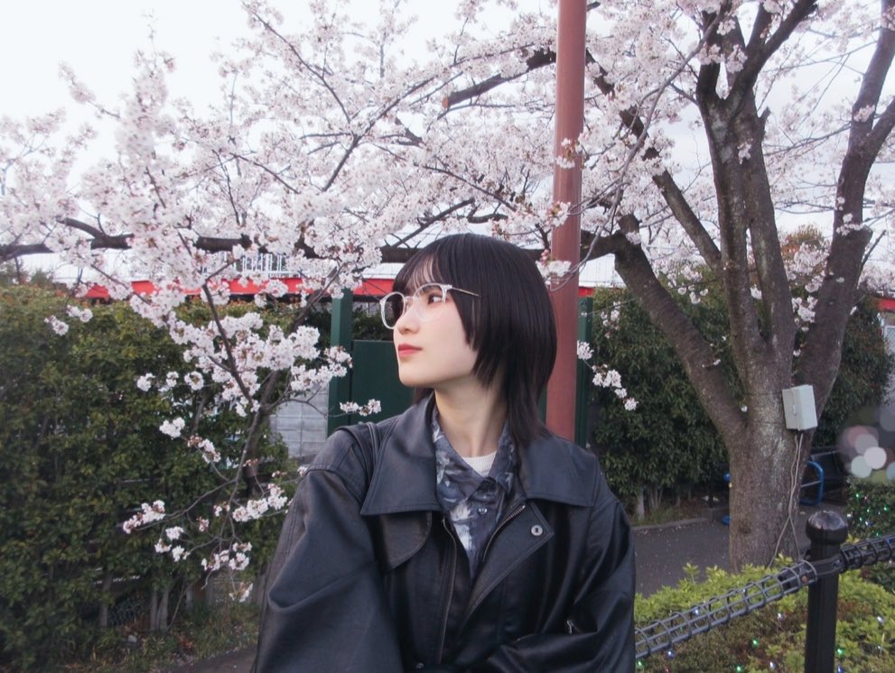 2006ll08's tweet photo. 😭😭😭😭😭😭😭😭🌸
#美青blog https://t.co/r9wGVpxHTS