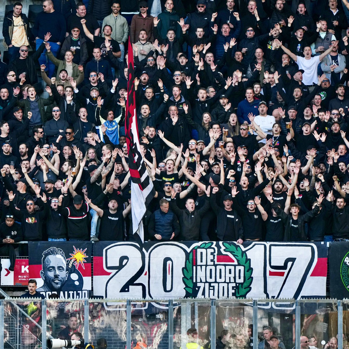 Persie_Official's tweet photo. 3 wins in 6 days! Bedankt voor de fantastische support overal waar wij gaan 👏🔴⚪️⚫️ https://t.co/Jm4HgQhRyp