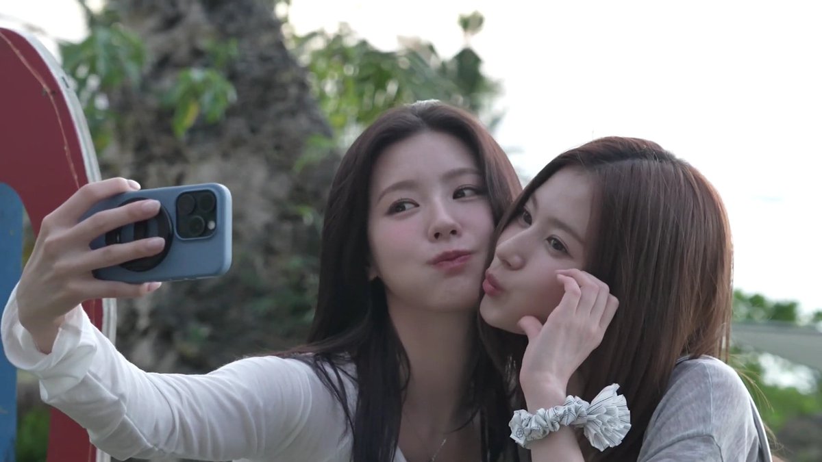 searchmiyeon's tweet photo. https://t.co/sEuMyuI5PF