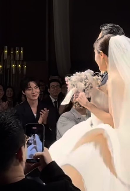 ting30436424's tweet photo. T-ara Hyomin wedding 

Big Bang Kang Dae Sung 
Ahn Jae Hyeon
Jo Se Ho
Girl's Day Yura https://t.co/OmAC8SEBtO