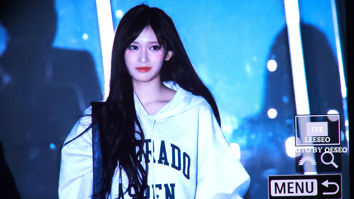 250406 IVE FANCON 👋
#IVE #아이브 #アイヴ 
#LEESEO #이서 #イソ