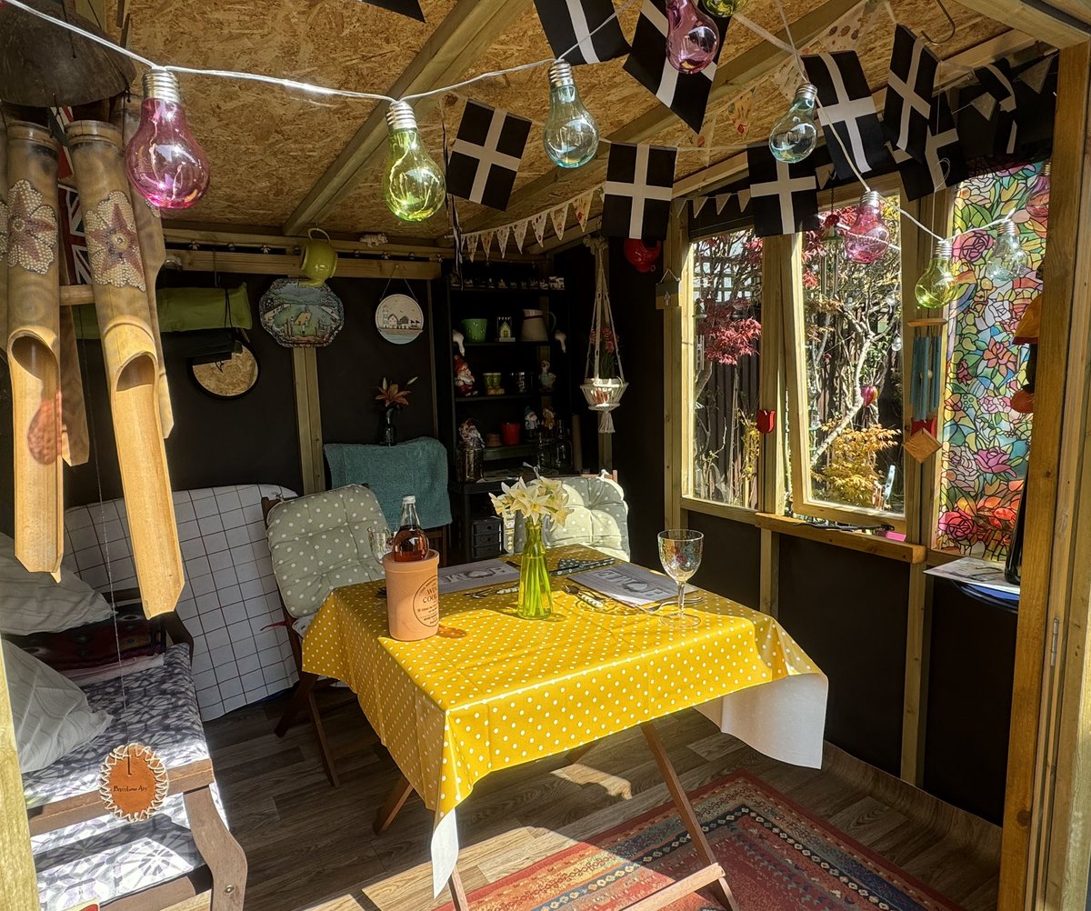 JackiHicks's tweet image. Lunch in the summerhouse 🍽️ #WeddingAnniversary 💞 #Tablefortwo #inthegarden #myphotography #nofilterneeded 📷