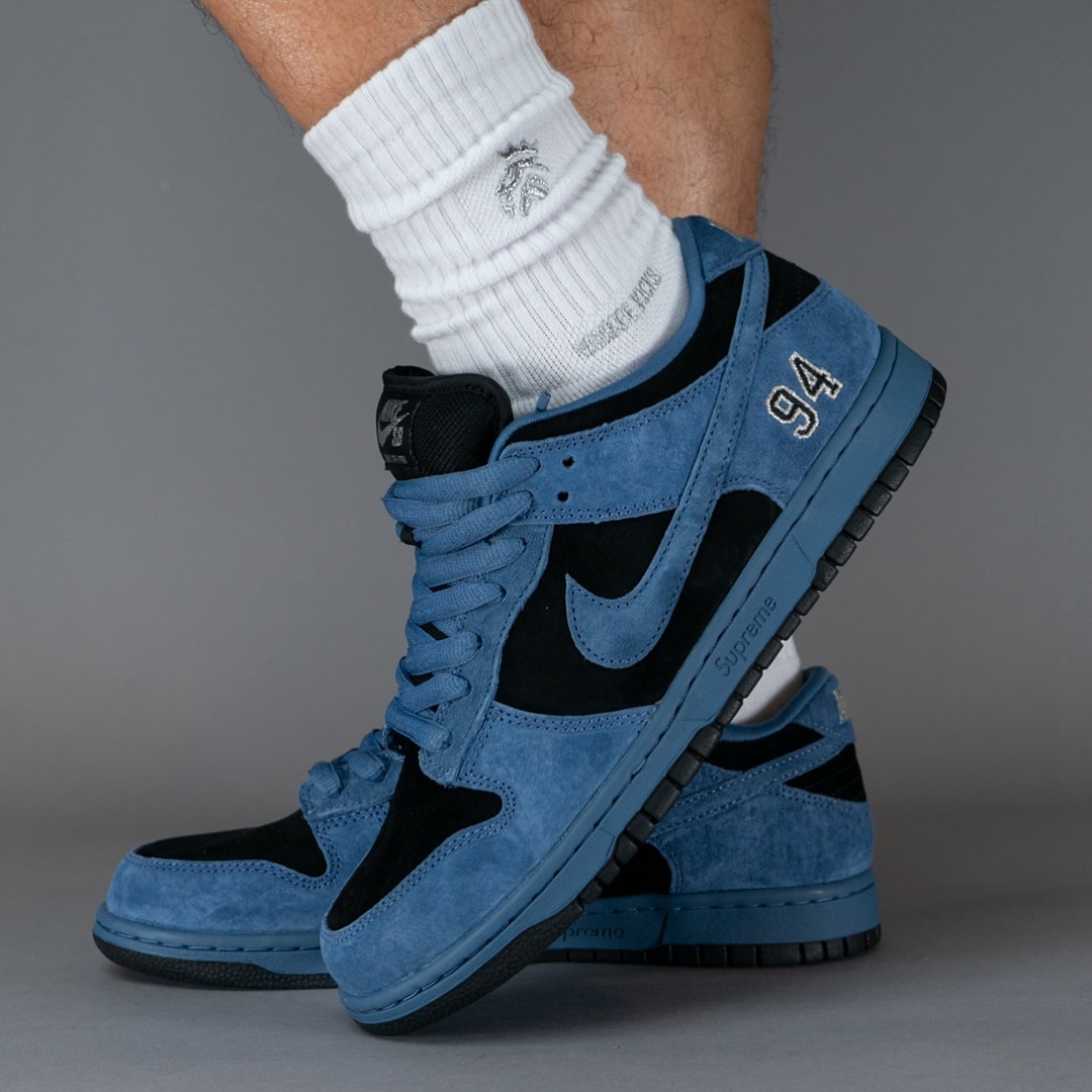 houseofheat's tweet image. On Foot Look // Supreme x Nike SB Dunk Low "Ocean Fog" 🌊