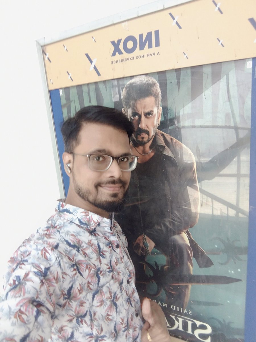 mrpritam's tweet photo. Just Watched #Sikandar &amp; Honestly🤚Saying the Movie made Quite Well✌️
It's a Complete Family❤️ Entertainer🥰 &amp; #SalmanKhan Sir is a Real GEM💎 of this Movie. A Paisa Vasool👍Movie. Those who loves❤️ Humanity &amp; Family❤️ Pls. Go &amp; Watch. All Rest Go to Hell🔥👹 https://t.co/7xTTLxgqgz