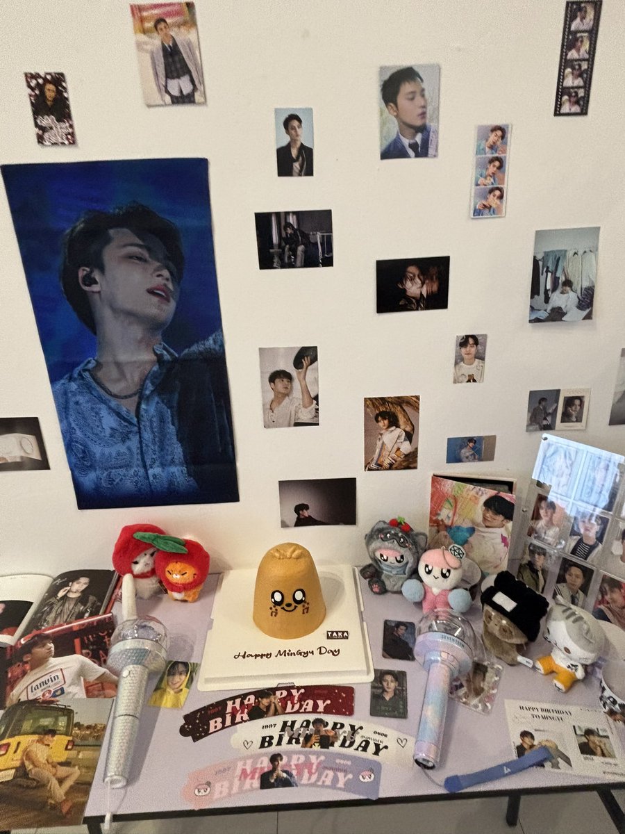 Thanks to all of the carats who attend today’s event . 
This is our first time we held the event 
We pretty sure that we will do better than this time
Again, thank you to all of the carats and non carats attend birthday event 

Hope you guys really enjoy the event .