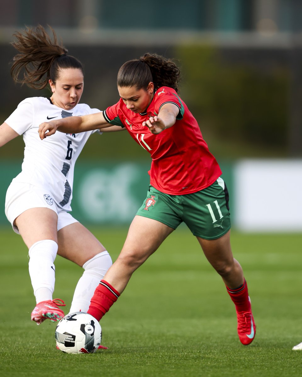 Érica Cancelinha e Dária Kaminska foram titulares na vitória da Selecção Nacional sub-19 🇵🇹 por 2-0 diante da Islândia. Matilde Nave foi suplente utilizada. 

#LeoasNasSelecções