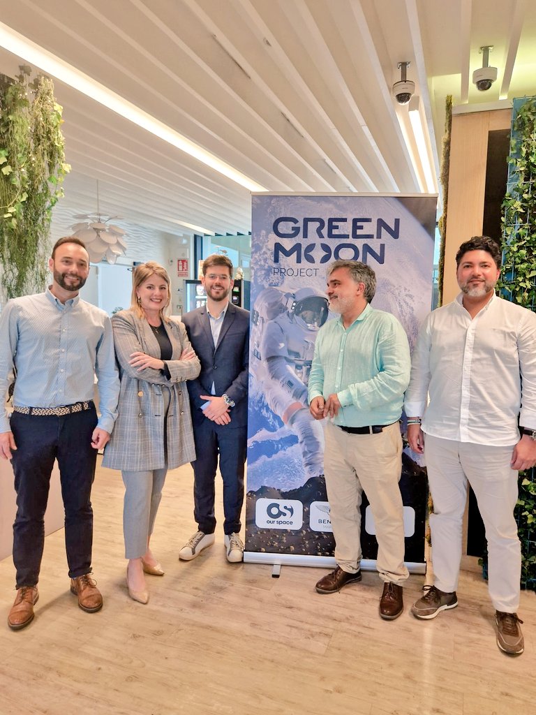 Jose Cosin (@jose_cosin) on Twitter photo La ciencia es uno de los motores del progreso humano. Ayer conocimos el proyecto de <a href="/greenMOONp/">Green Moon Project</a> y sabemos que su innovación en agricultura espacial le llevará a liderar la colonización del espacio. En #Marbella también hay #ciencia ⚛️ y #tecnología 🤖 La ciencia es uno de los motores del progreso humano. Ayer conocimos el proyecto de <a href="/greenMOONp/">Green Moon Project</a> y sabemos que su innovación en agricultura espacial le llevará a liderar la colonización del espacio. En #Marbella también hay #ciencia ⚛️ y #tecnología 🤖