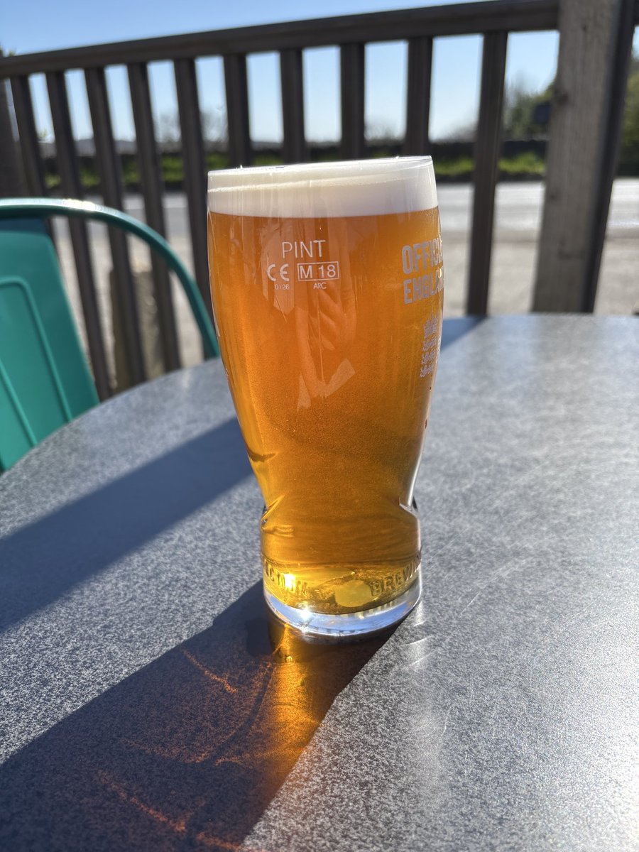 Offered to take a walk to the shop, accidentally feel in the pub on the wa6