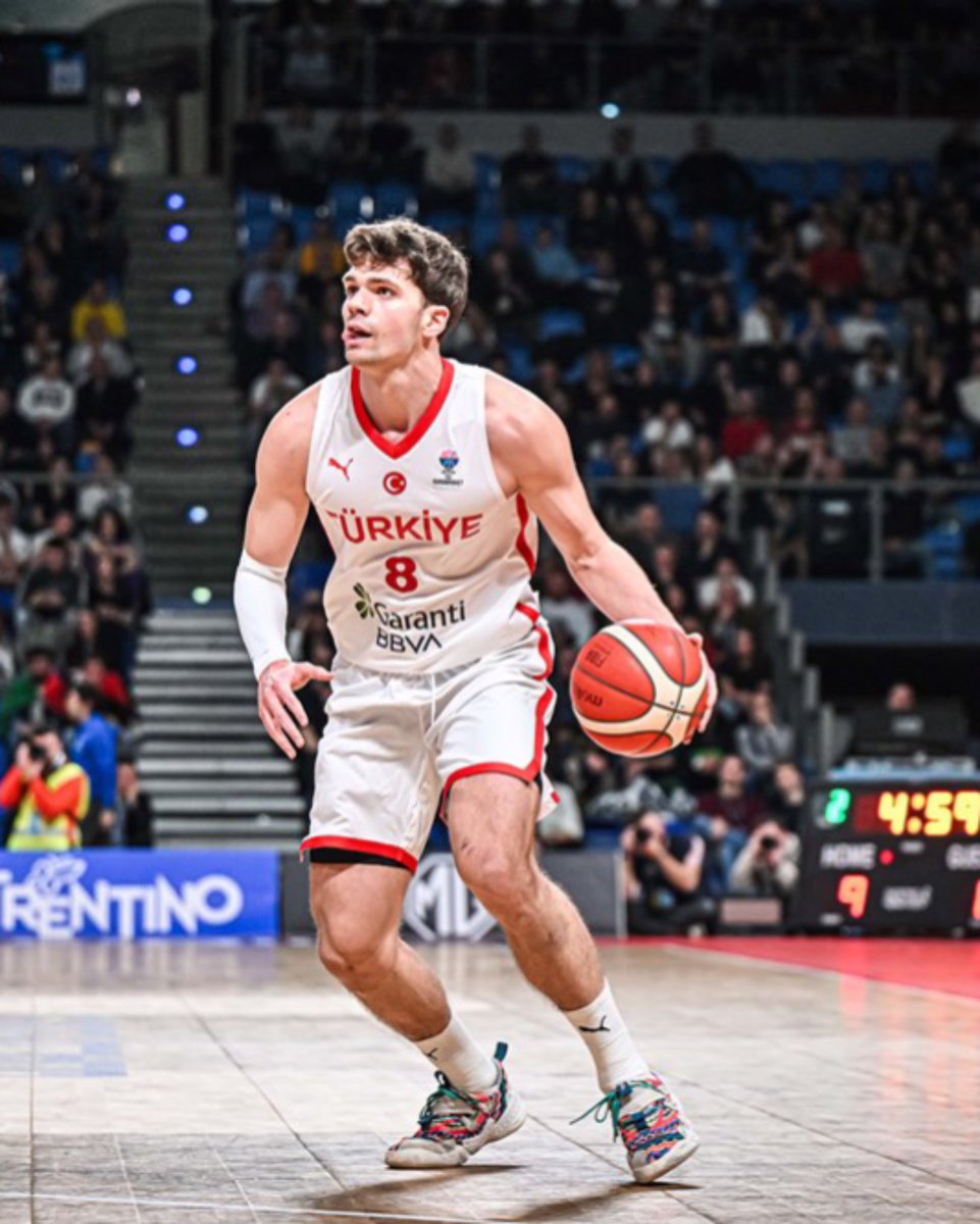 🚨The Turkish Basketball Federation continues its talks with FIBA ​​to be able to play Kendrick Nunn and Tarık Biberovic together. The federation wants Biberovic to be freed from his "passport swap" status and they have positive ideas that this will happen.