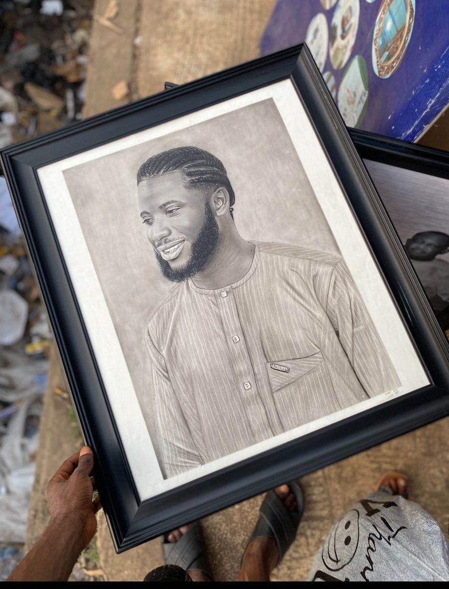 itunes_art's tweet image. Want to surprise someone special?
I draw pencil portraits that make unforgettable gift.and I have them in different sizes
Send me a photo and I'll turn it into art.
DM for ur pencil portrait today✌️😁
wa.me/message/AMLXDW…