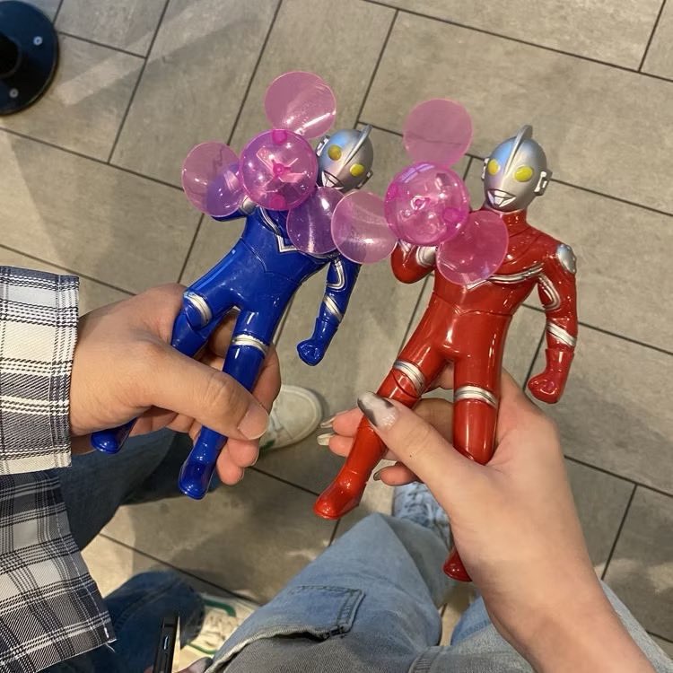 ⠀
Repost tweet ini buat yang mau Kipas Angin Ultraman
⠀