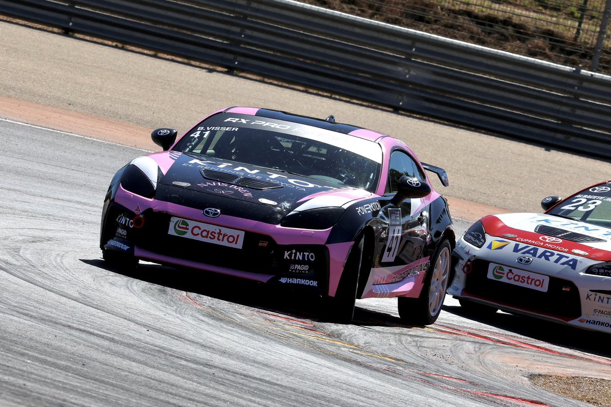 Onboard of some highlights from the races in Motorland 🚗 

youtu.be/qacL7nORKgk?si…