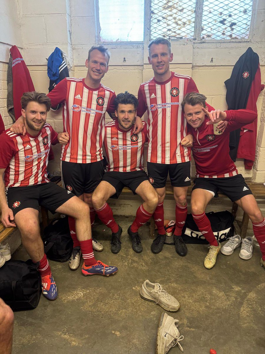 Real Gima (@realgima) on Twitter photo FT | Itโs 4 without reply as the ๐๐๐ฟ ๐๐๐ pick up all 3 points in the league this morning.
Gravesend Cricketers 0-4 Real Gima
Goalscorers;
Farai Maganga
Josh Hornby
Brad Cross
Si Walton
Nick Donaldson picks up the <a href="/BirraMorettiUK/">Birra Moretti UK</a> MOM FT | Itโs 4 without reply as the ๐๐๐ฟ ๐๐๐ pick up all 3 points in the league this morning.
Gravesend Cricketers 0-4 Real Gima
Goalscorers;
Farai Maganga
Josh Hornby
Brad Cross
Si Walton
Nick Donaldson picks up the <a href="/BirraMorettiUK/">Birra Moretti UK</a> MOM