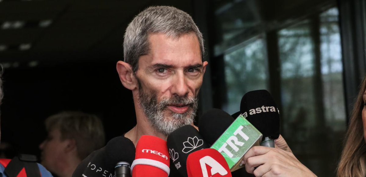 Giannis726523's tweet photo. Ο ένας έκανε μια πραγματογνωμοσύνη για τα Τέμπη, ο άλλος δολοφόνησε στα Τέμπη 57 ανθρώπους, μαντέψτε ποιός από τους δύο πρέπει σύμφωνα με τα ΜΜΕ να πάει φυλακή https://t.co/x7HWsyBQnA
