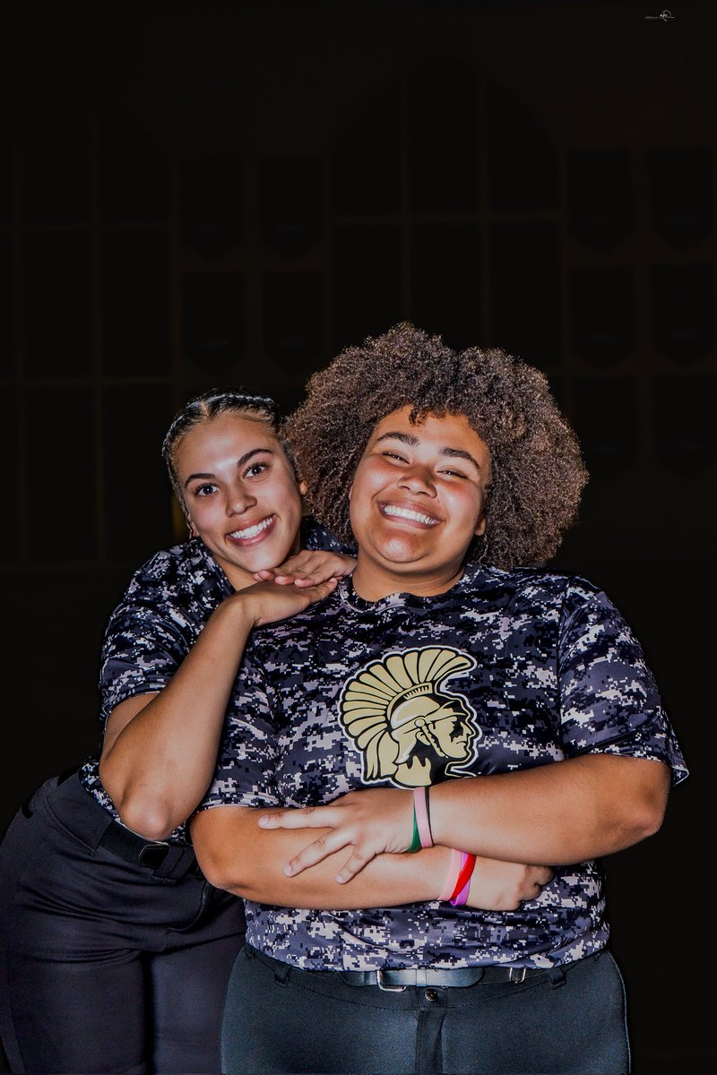 cam_dawson35's tweet photo. One of the best parts of the sport is the connections made. I'm thankful for those who make the game so special every day!!๐ฅโค๏ธ #teammates #mediaday #topekahigh https://t.co/9EI0JVA5sE