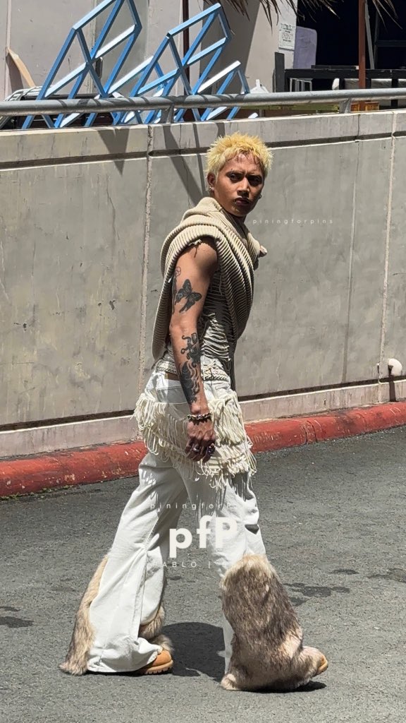 piningforpins's tweet photo. baket agagalet ang gar ko na yan??

ASAP NATIN ‘TO DAMination
@SB19Official #SB19
@felipsuperior #SB19_KEN 
#SB19DAMonASAP https://t.co/zeRpnn89kB