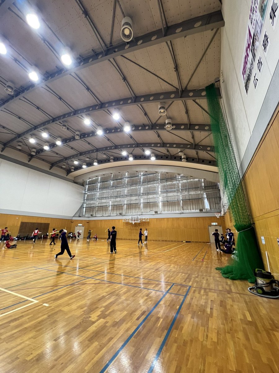 本日は3大学合同で新歓を行いました‼️和気あいあいとした雰囲気で楽しむことが出来ました😊😊😊
新歓LINEグループも50人を突破しました🎉🎉🎉
新歓LINEに入りたい方は当サークルのTwitter、インスタのDMまでご連絡ください😆😆😆