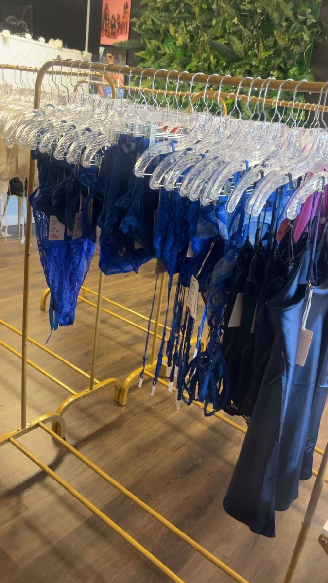 ElusiveHer's tweet photo. SALE RACKS ‼️
50% - 75% OFF 🏷️

Elusive Her
Lingerie by Janae
126 South Alice Street Suite 4 
Dothan, Alabama 36301 

#salesalesale #ShopWithHer https://t.co/MYWirHnU7V