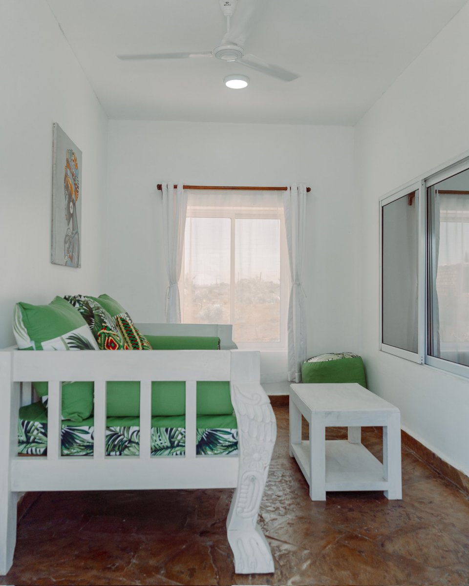 ProfitableKe's tweet image. 🌴 Watamu Getaway – Resort Apartment with a Pool! 🌊

Looking for the perfect coastal escape?
 Our spacious deluxe executive apartments inWatamu is just a 5-minute walk to the beach and can comfortably host up to 24 guests. Whats app 0735 054635