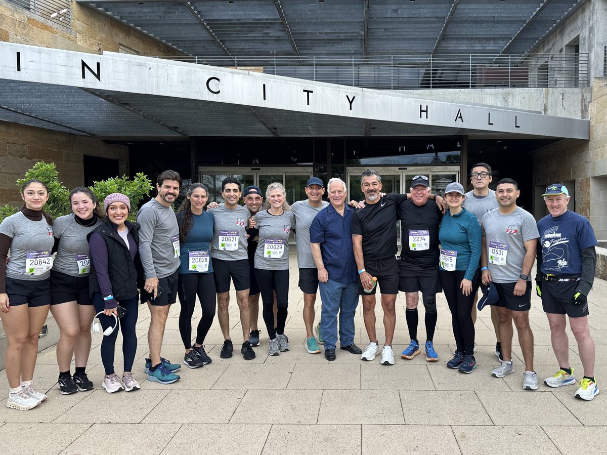 GeneforTexas's tweet photo. Great to join my #txlege colleagues this morning for the #CAP10K run in downtown Austin! Thanks to Mayor @KirkPWatson for showing my boys around City Hall! https://t.co/QDqKmIdArU