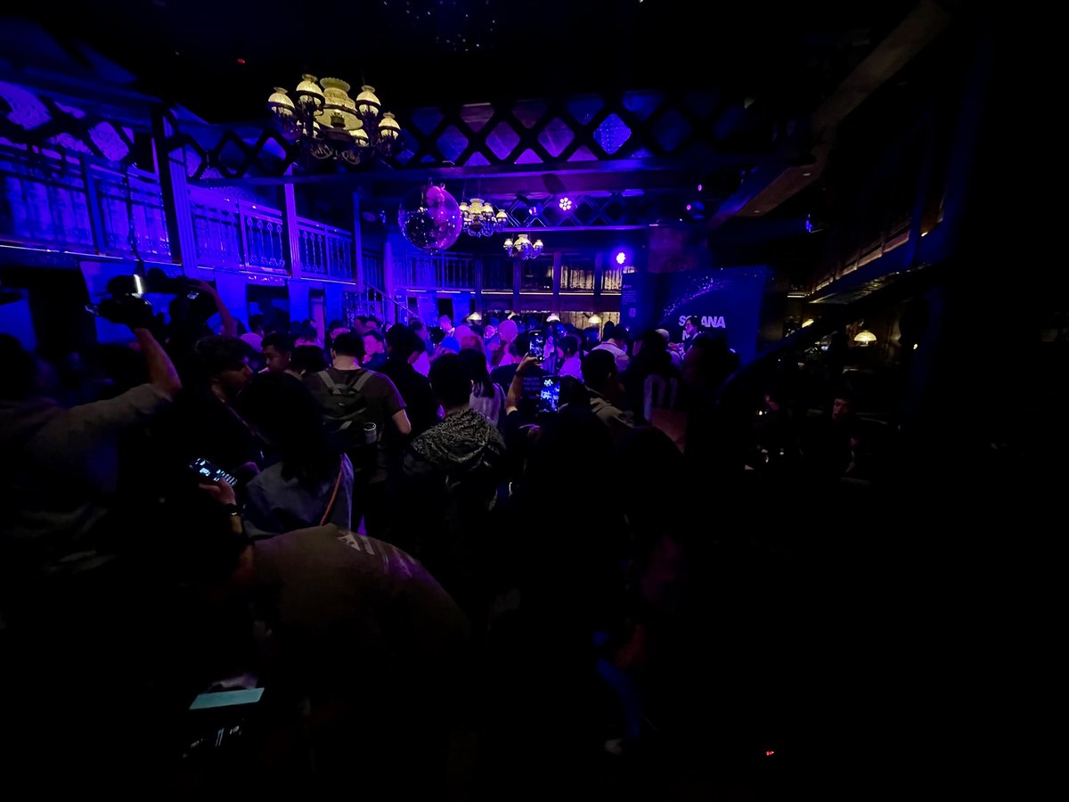 Kevin6ye's tweet photo. 都去BNB活动了？我在solana，钱亏哪里我在哪里 #solananight https://t.co/WiWB09BXBU