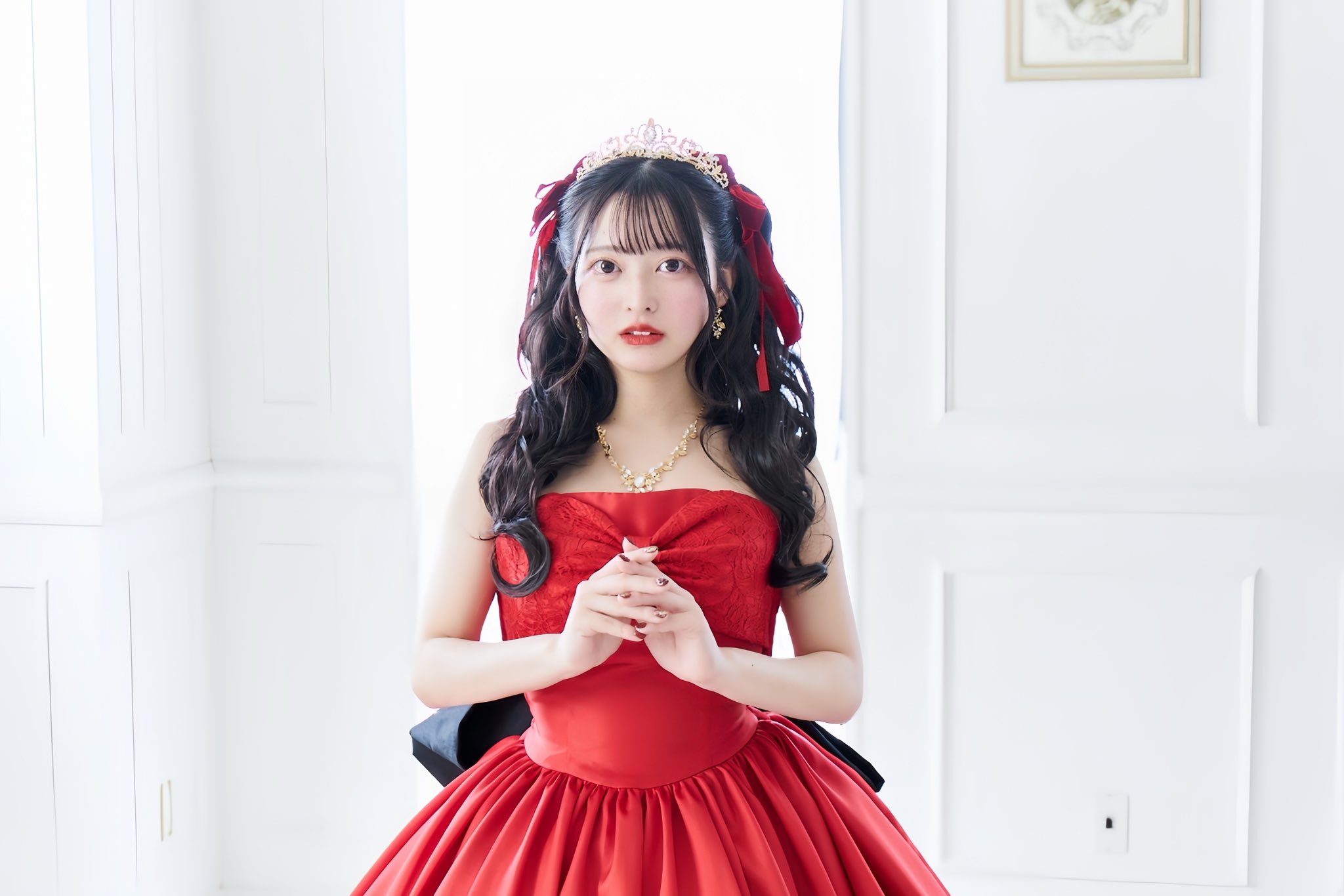 【最高傑作！】美しくなびく髪と共に〜赤いドレスの女性〜 Beauty_in_Red 💃 #赤いドレスの女たち。 - YouTube