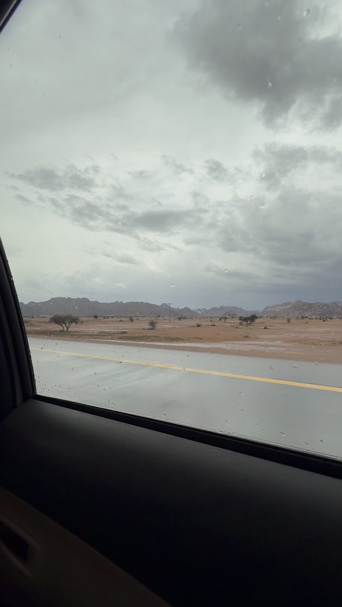 لحظة إنصات للكون 🩶