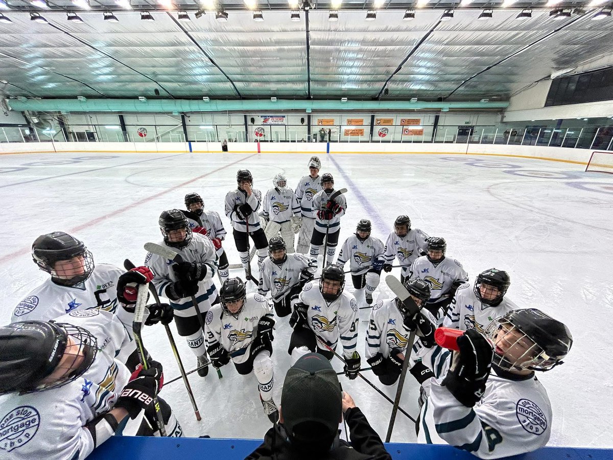 U16s results 💪🏻
3-4 win in Kilmarnock
4-5 win in North Ayr
0-3 win in Lanarkshire

Player of the game in Kilmarnock #4 Jonah Johnson 

Player of the game in North Ayr #1 Kaitlynn Labelle 

Player of the game in Lanarkshire #90 William John Hanna 

A 6pt weekend for the 16s