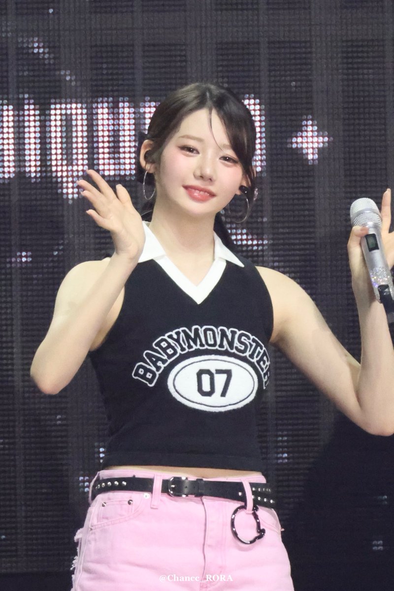 𝐂𝐡𝐚𝐧𝐜𝐜🎀 tweet media