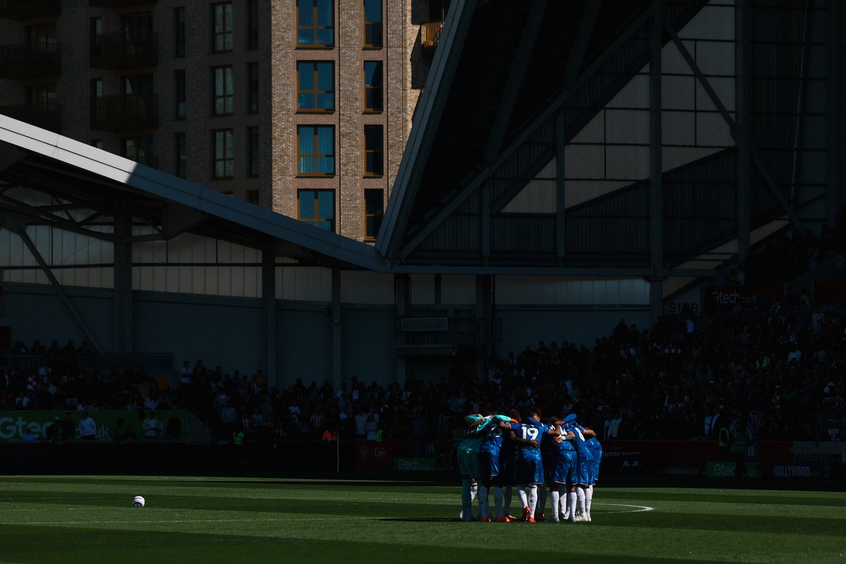 ChelseaFC's tweet photo. Blues! ✊🔵

#CFC | #BRECHE https://t.co/po1EQXjtW8