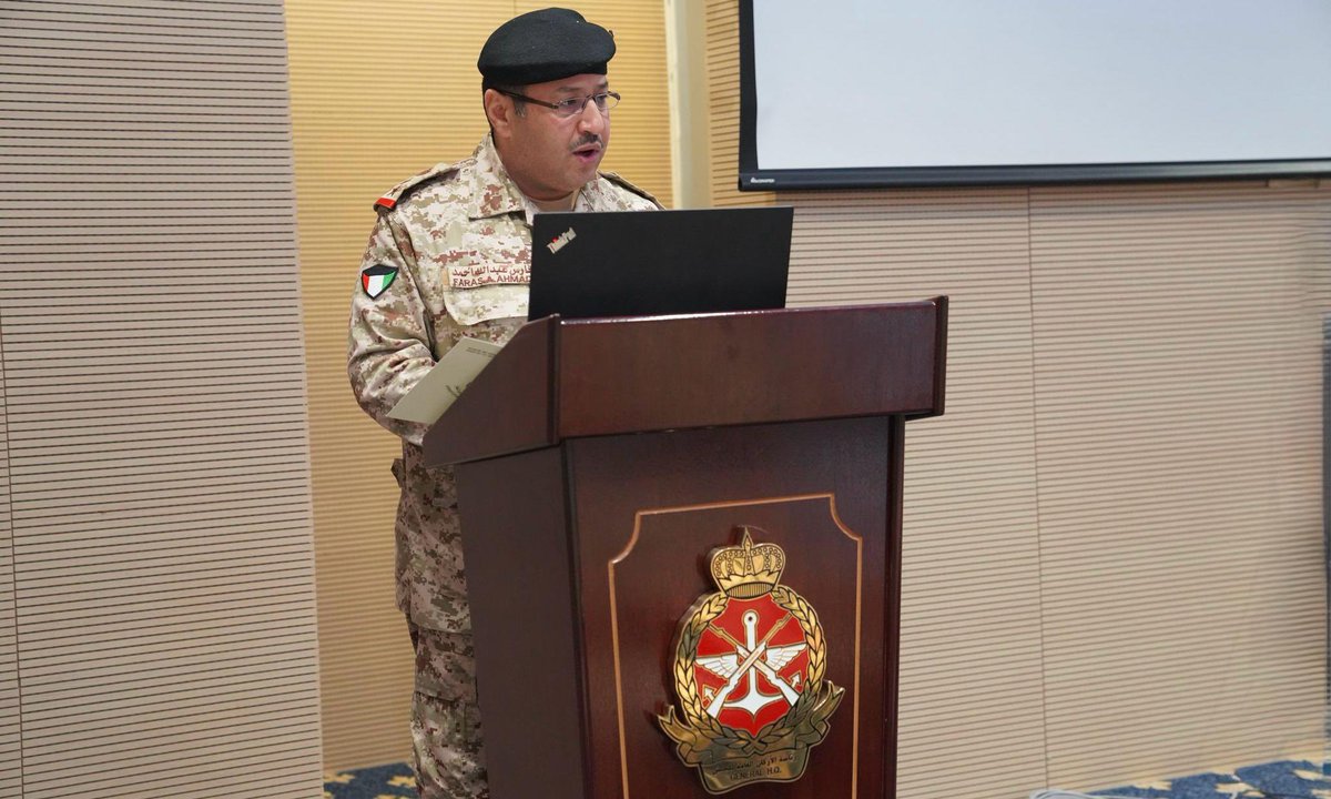 KuwaitArmyGHQ's tweet image. برعاية سعادة نائب رئيس الأركان اللواء الركن طيار صباح جابر الأحمد الصباح، وبحضور رئيس هيئة التعليم العسكري العميد الركن جاسم العماني، ومدير مديرية برمجة الميزانية العميد الركن فارس الهبدان، افتتحت صباح اليوم دورة المحاسبة التخصصية رقم (1) للضباط، والتي تعقد خلال الفترة من 6 أبريل…