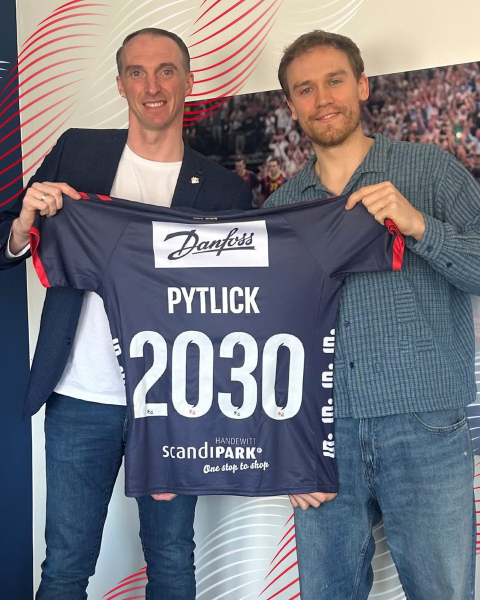 Hen_Livgot's tweet photo. Simon Pytlick stays In SG Flensburg-Handewitt!
Flensburg extends his contract until 2030 — a massive statement from one of the world’s most exciting backs.
The future is red &amp; blue.
#Handball #Transfers #SGPower #Pytlick #Bundesliga https://t.co/Oo31WilhMO