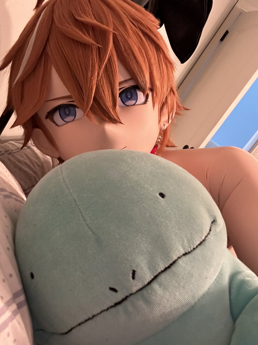 POV we both wanna cuddle with you

🎭 <a href="/Larus_kigurumi/">Lucky Larus</a> 

#GenshinImpact  #tartaglia #childe #animegao #kigurumi #kigu #kigurumimask #原神  #着ぐるみ #cosplay #kig #kigcos