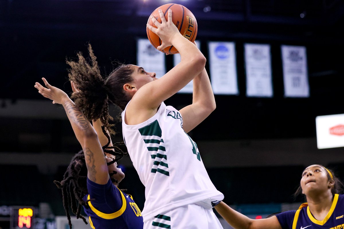 Congrats to <a href="/barata_sara/">Sara Barata G</a> for earning a spot on the <a href="/WomensNIT/">WNIT</a> 𝗔𝗹𝗹-𝗧𝗼𝘂𝗿𝗻𝗮𝗺𝗲𝗻𝘁 𝗧𝗲𝗮𝗺‼️

🏀 Averaged 15.8 ppg + 10.0 rpg
🏀 Played 161 of 165 Total Minutes
🏀 Notched Back-to-Back Double-Doubles

Full Release // tinyurl.com/4upmd73h