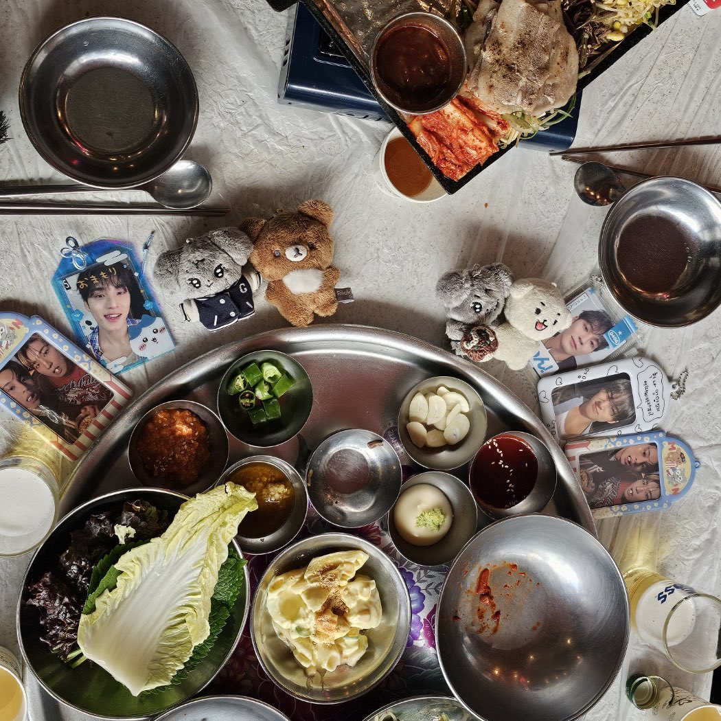 sagongkim's tweet photo. 진짜 떵개가 되..
너무너무 친절하시고
럭드 중복 없이 뽑기 성공함 🙂‍↕️
행복한 날이햐아아아..🫶

#민규는_식단_포기안해
#CheatDayforMG https://t.co/x4PHlOF03G