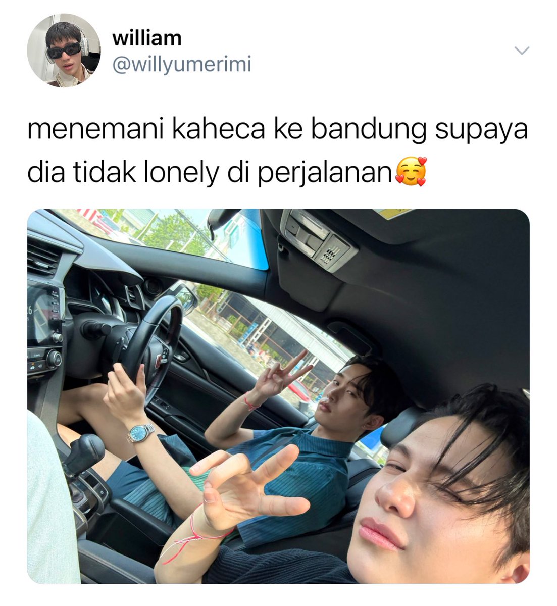 OHMETAWIN's tweet photo. williamest few tweets au

; yiya dan kaheca🧸💝
🚙 bandung trip! https://t.co/Pgx64o6oSv
