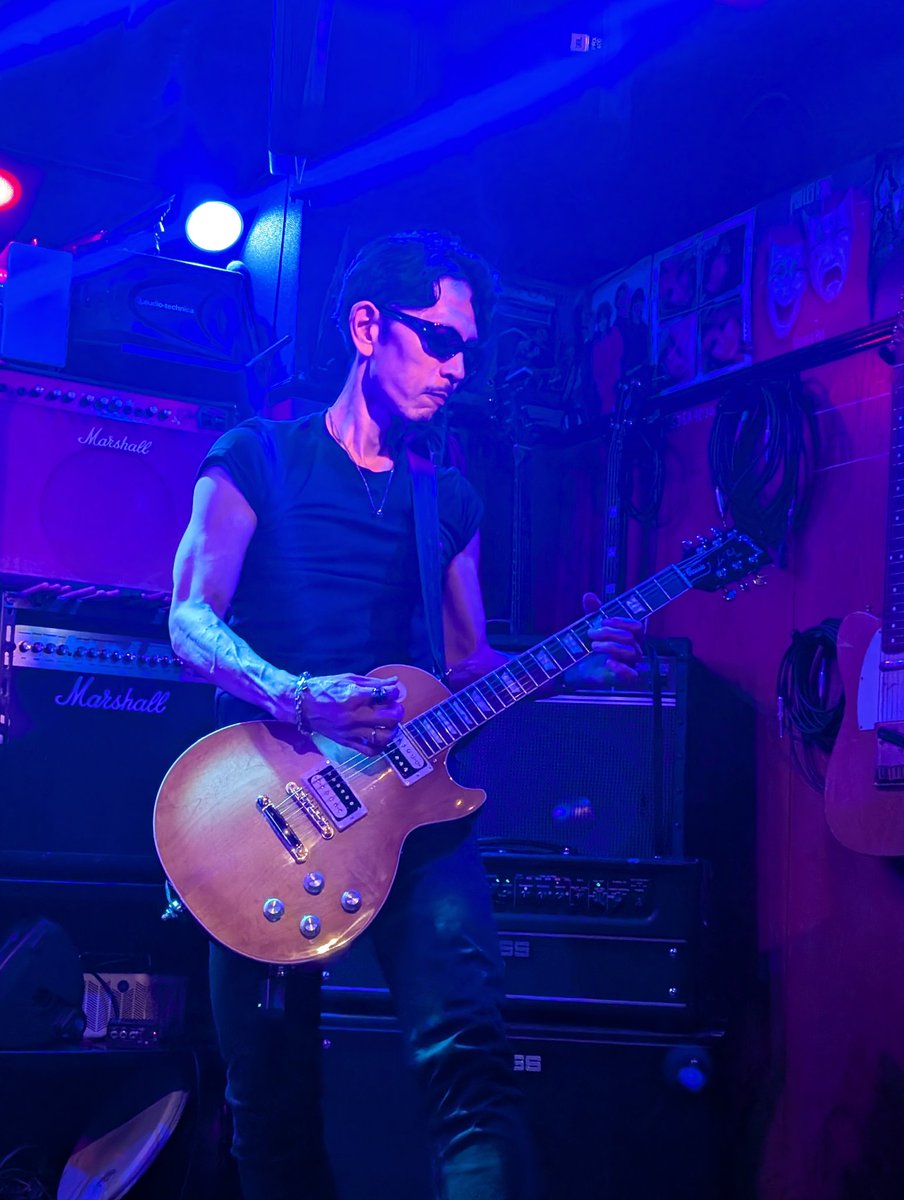 DRUMS_SHOKO's tweet photo. 今夜の対バンさん
#burningun
アコースティックよりエレキのが好みでふ☆
SNSを放置しすぎと怒られたので、ちゃんとUPしておきまーす https://t.co/Ur3xjXg9Rf