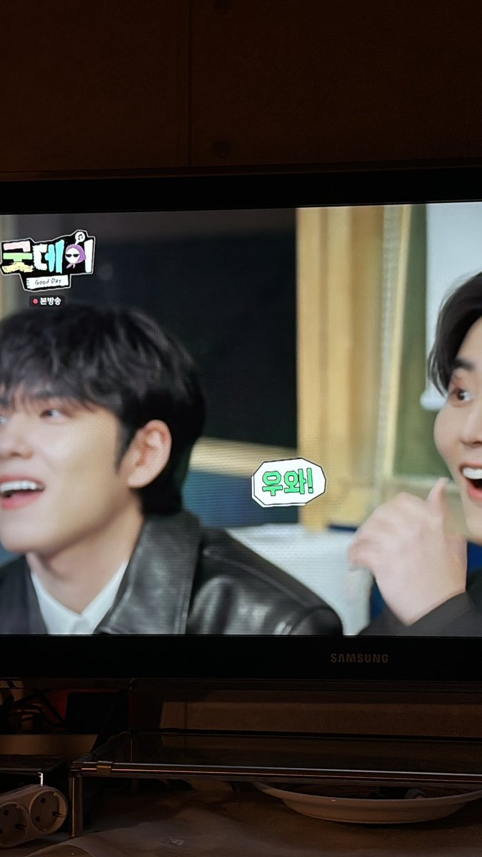 기먼필오늘너무기여움