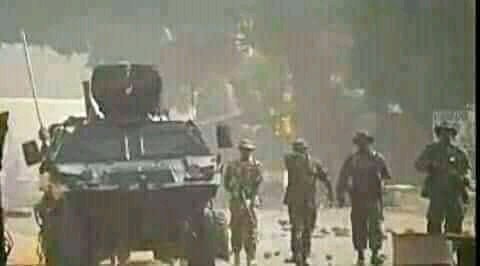 From Street-Residence  Nigerian security forces oath to wipe Shiites and their belongings in Abuja.
#AbujaMassacreAlert