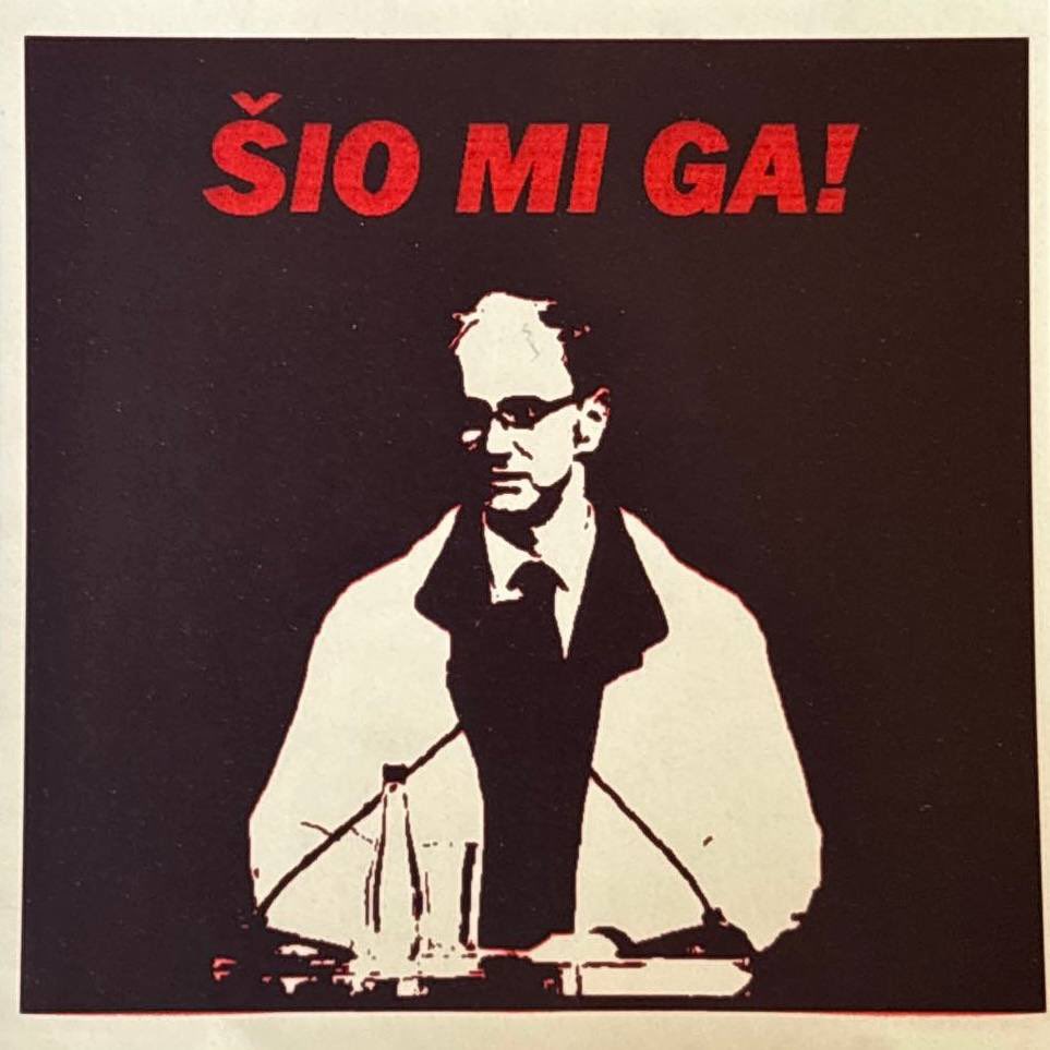 foto_vogue5700's tweet image. 